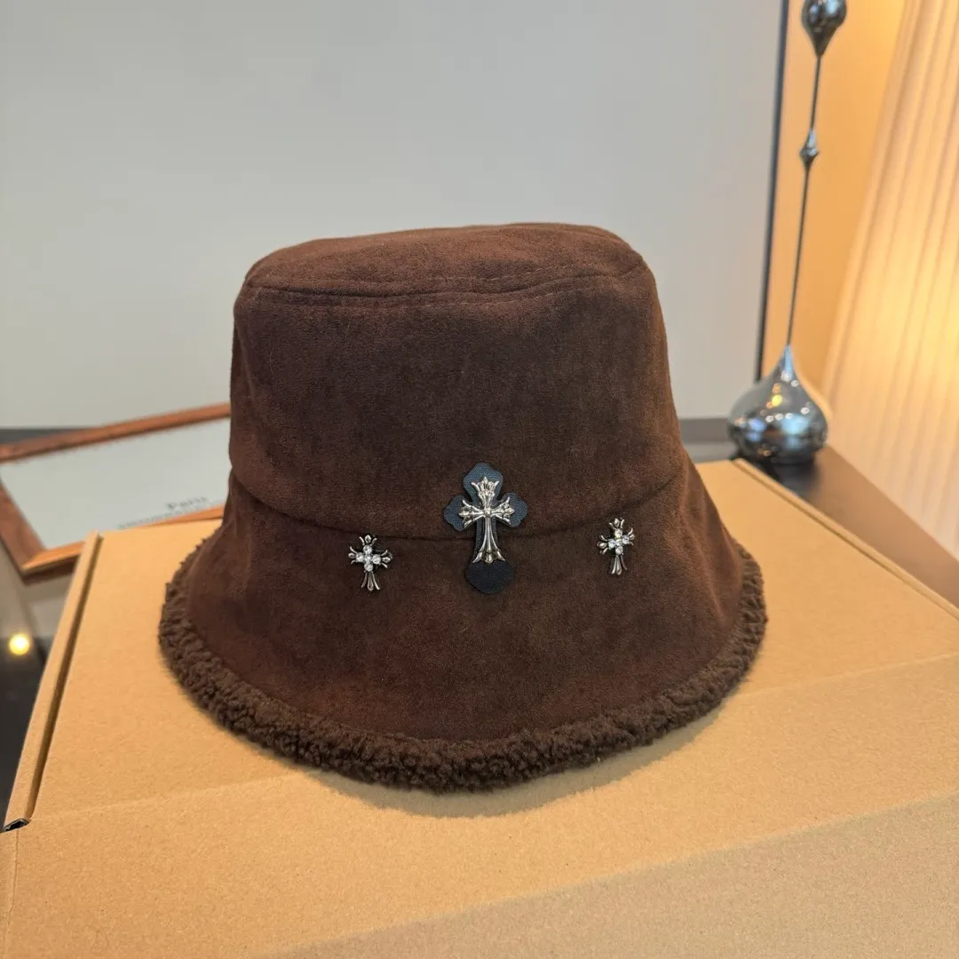 💰100¥ Croxin new wool bucket hat, foldable